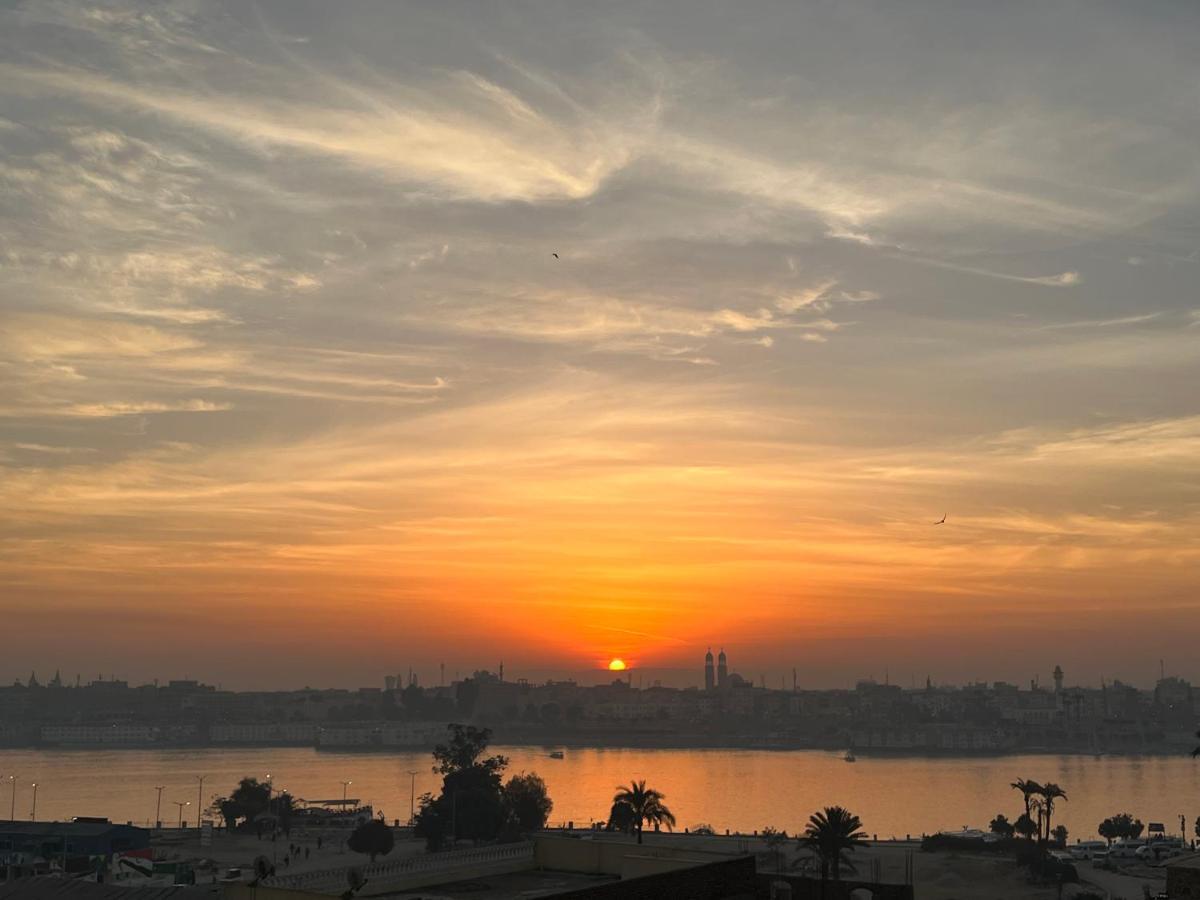 Harmony House Luxor Hotel ภายนอก รูปภาพ