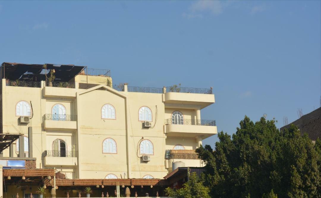 Harmony House Luxor Hotel ภายนอก รูปภาพ